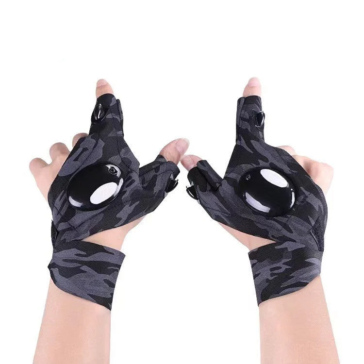 One Pair Of Camouflage Gloves